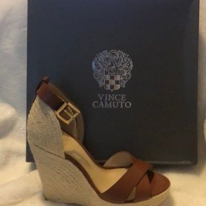 Cognac, open toe, wedges